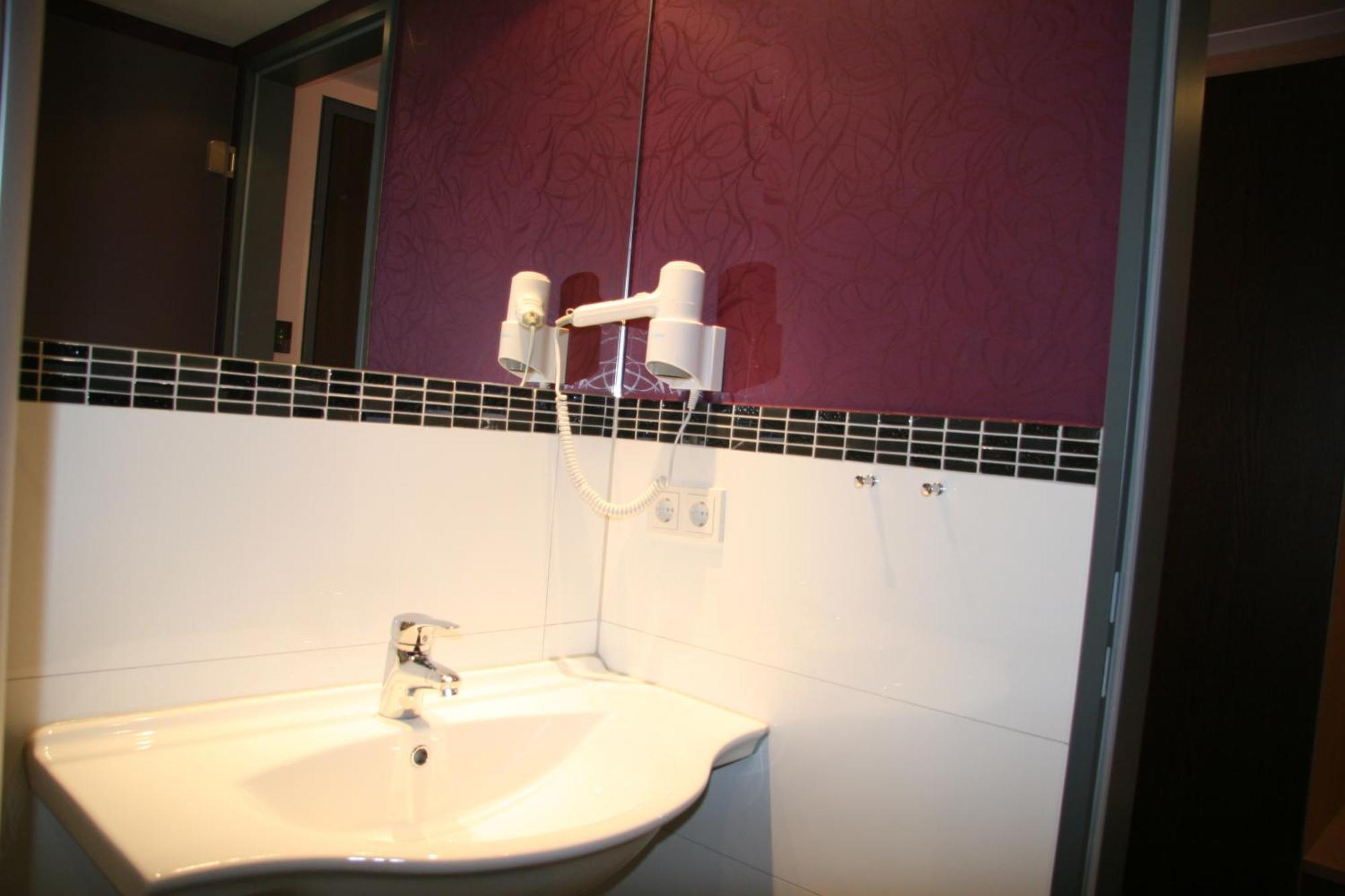 Hotel Fortune Cologne Room photo